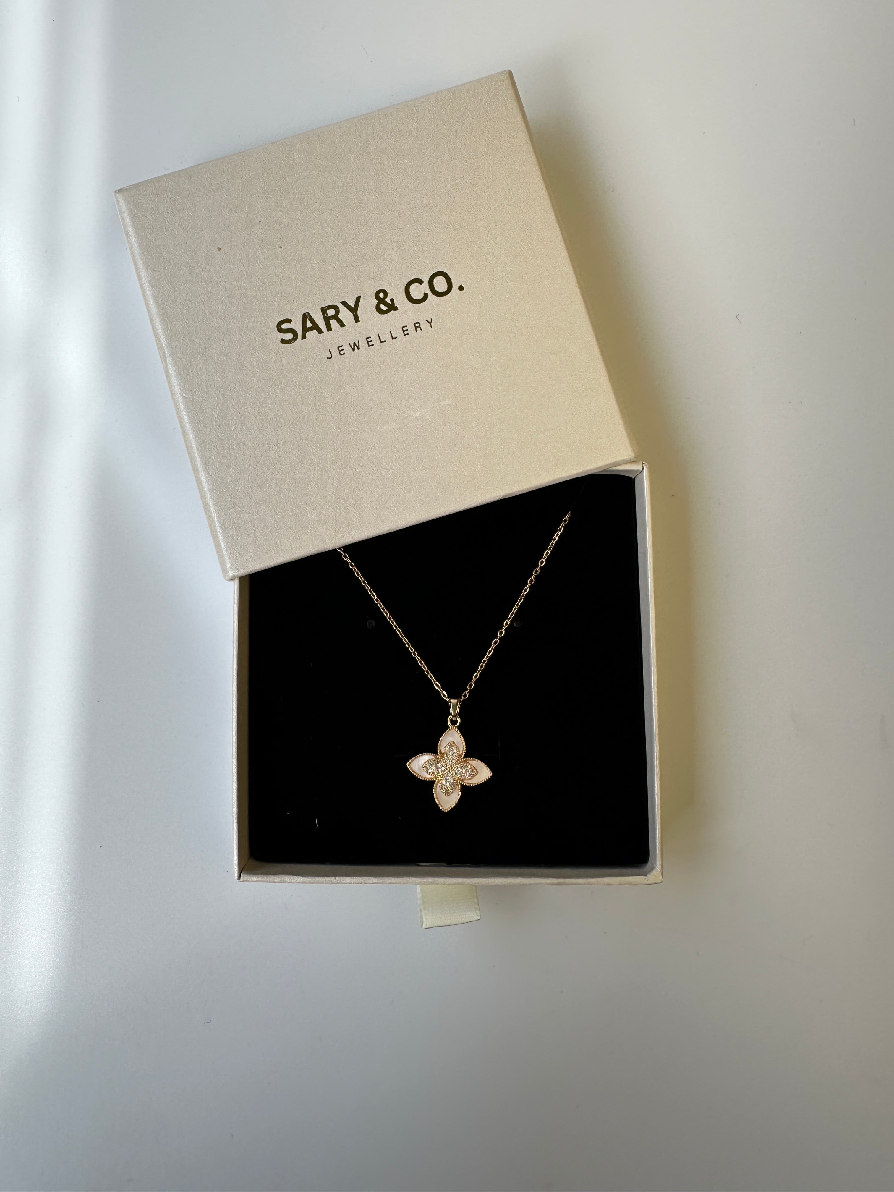 Lea - 18k gold plated stainless steel 4-Leaf Flower necklace