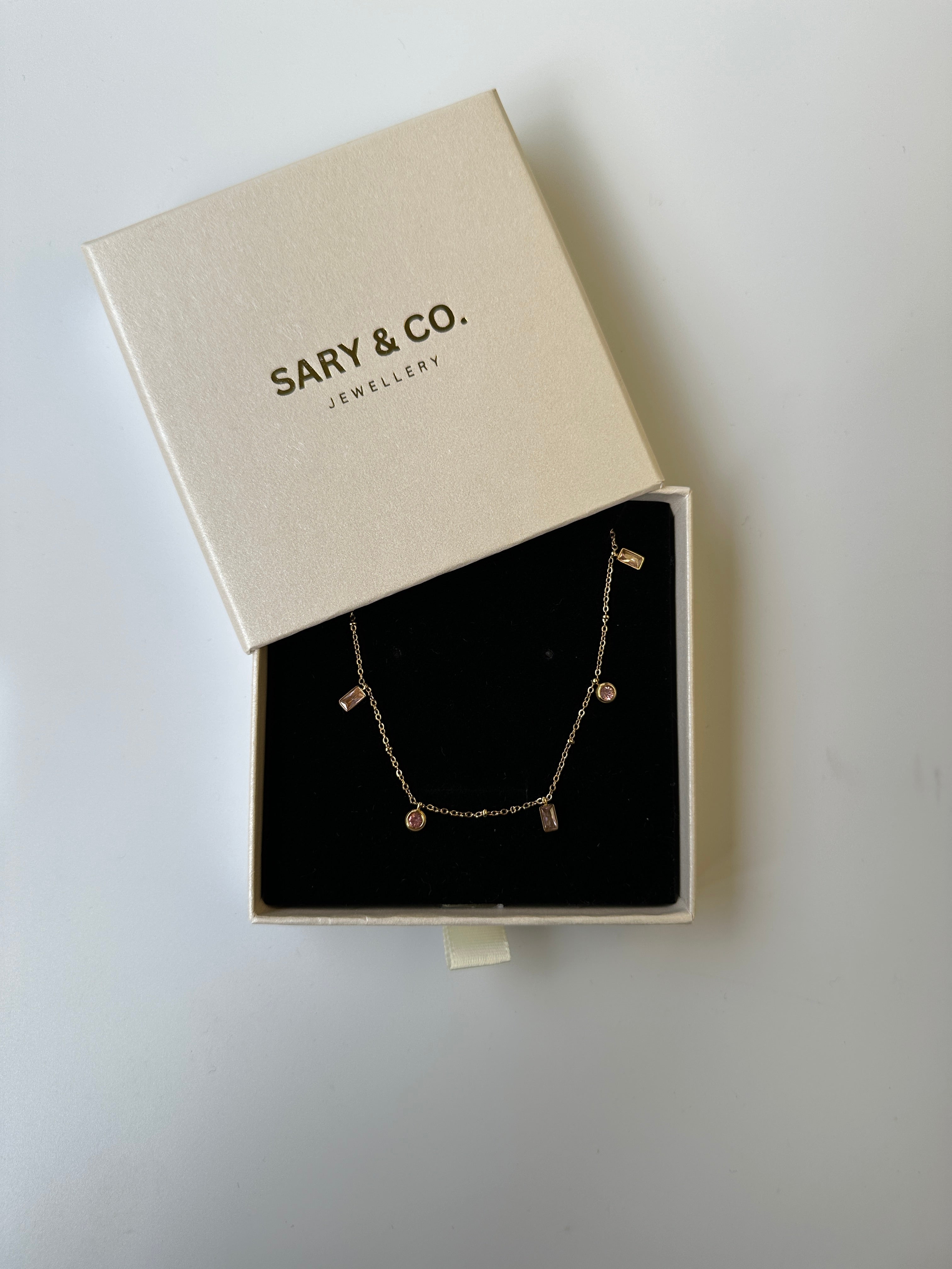 Ivy - Pink Dainty Zircon 18k gold plated stainless steel necklace