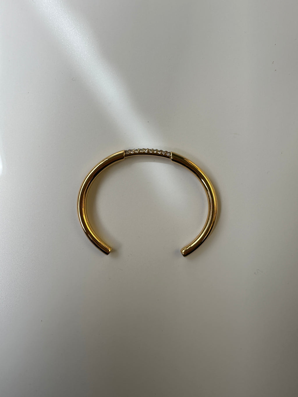 Liv - 18k gold plated stainless steel open zirconia bangle