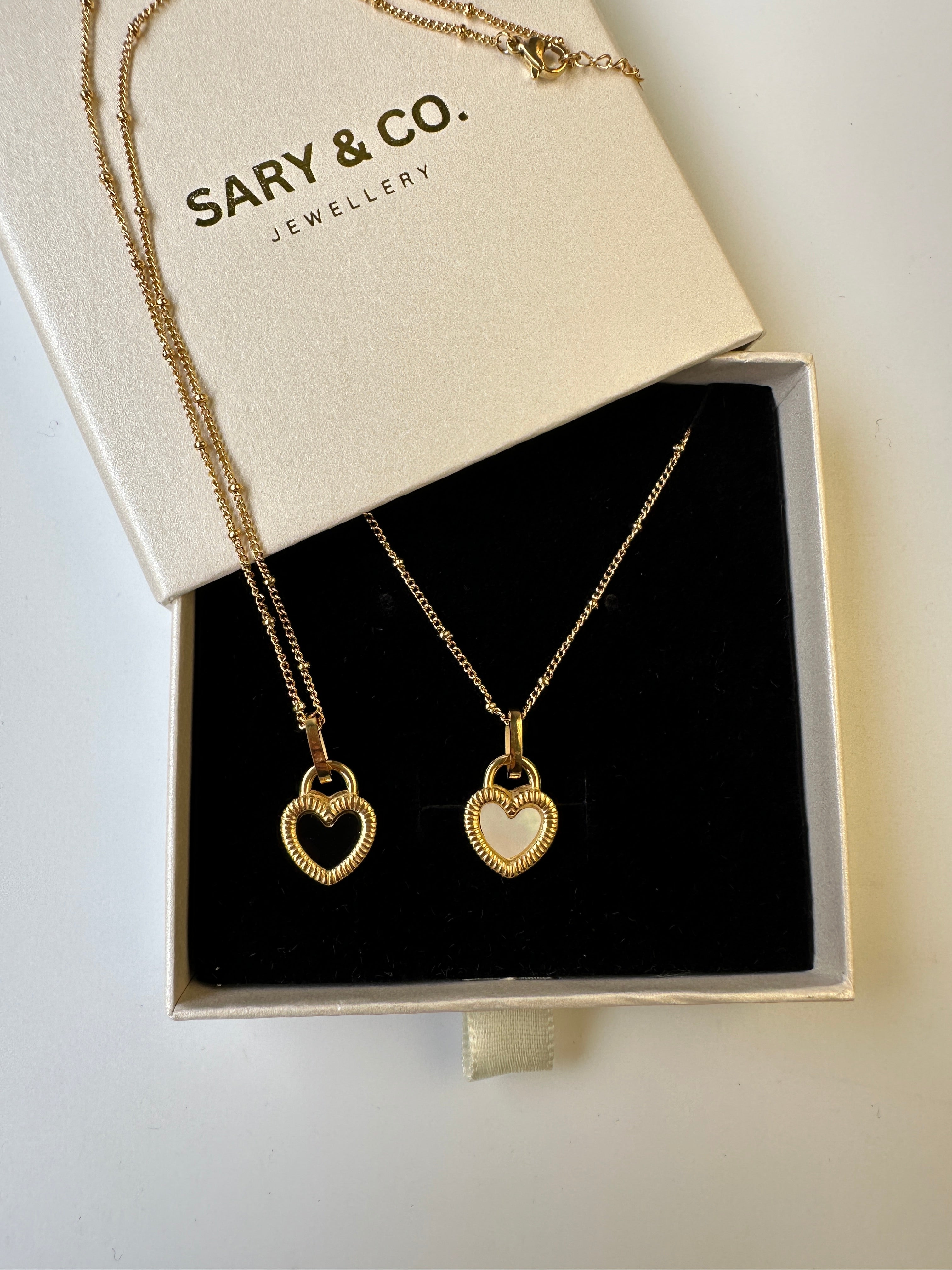 Layla - two-sided heart 18k gold plated stainless steel necklace