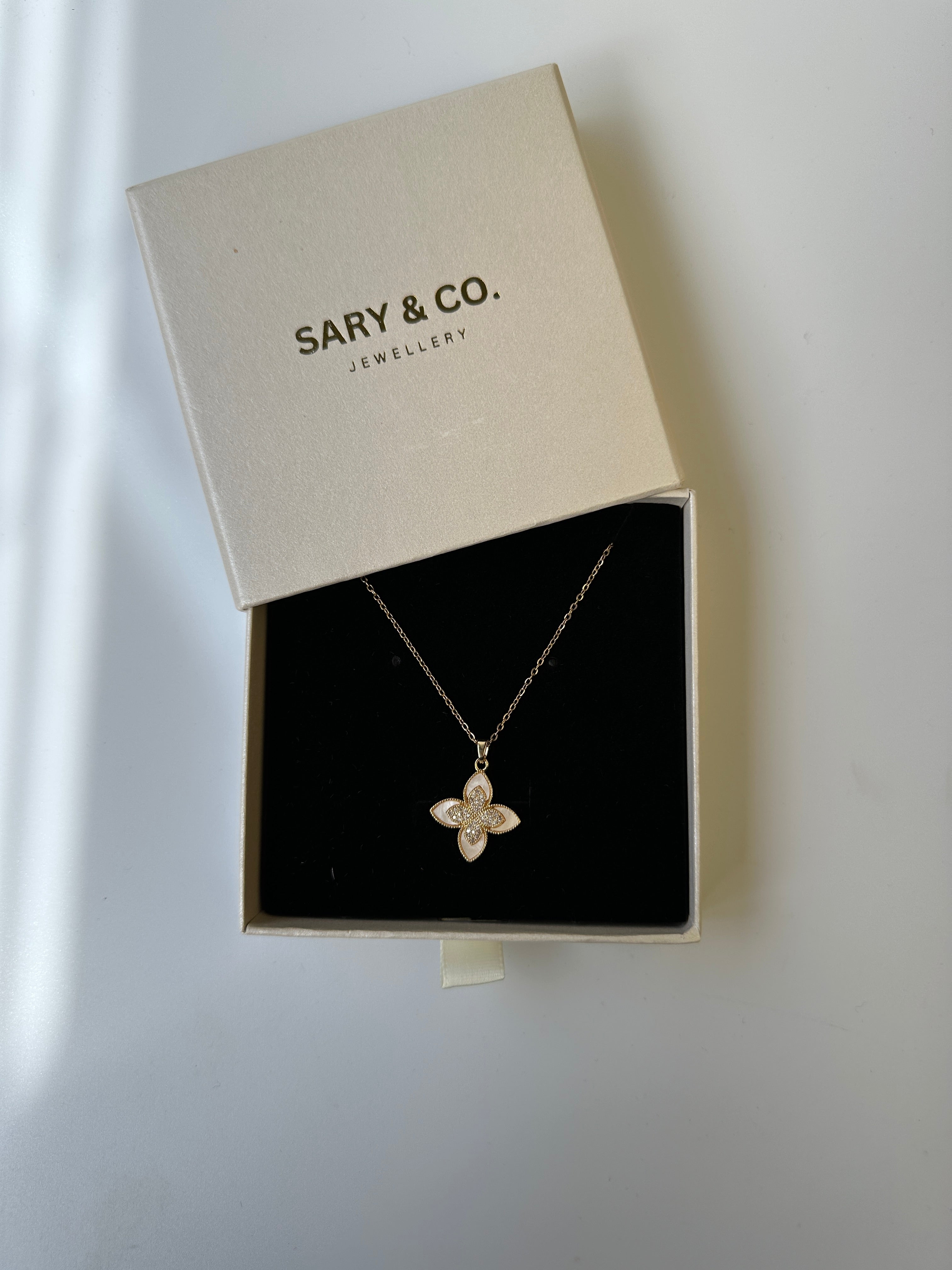 Lea - 18k gold plated stainless steel 4-Leaf Flower necklace
