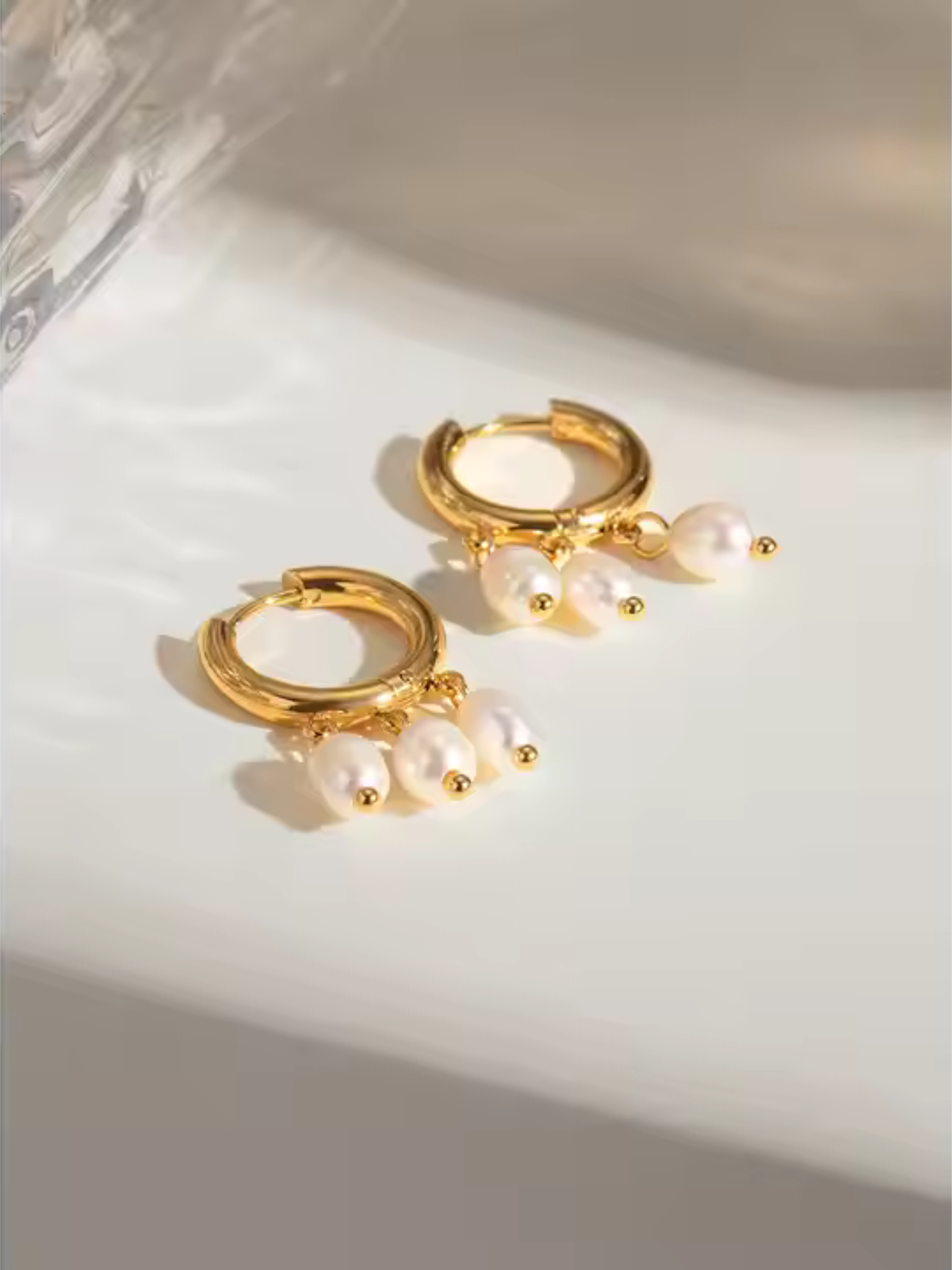 Three pearl hoop - 18k gold plated stainless steel earrings